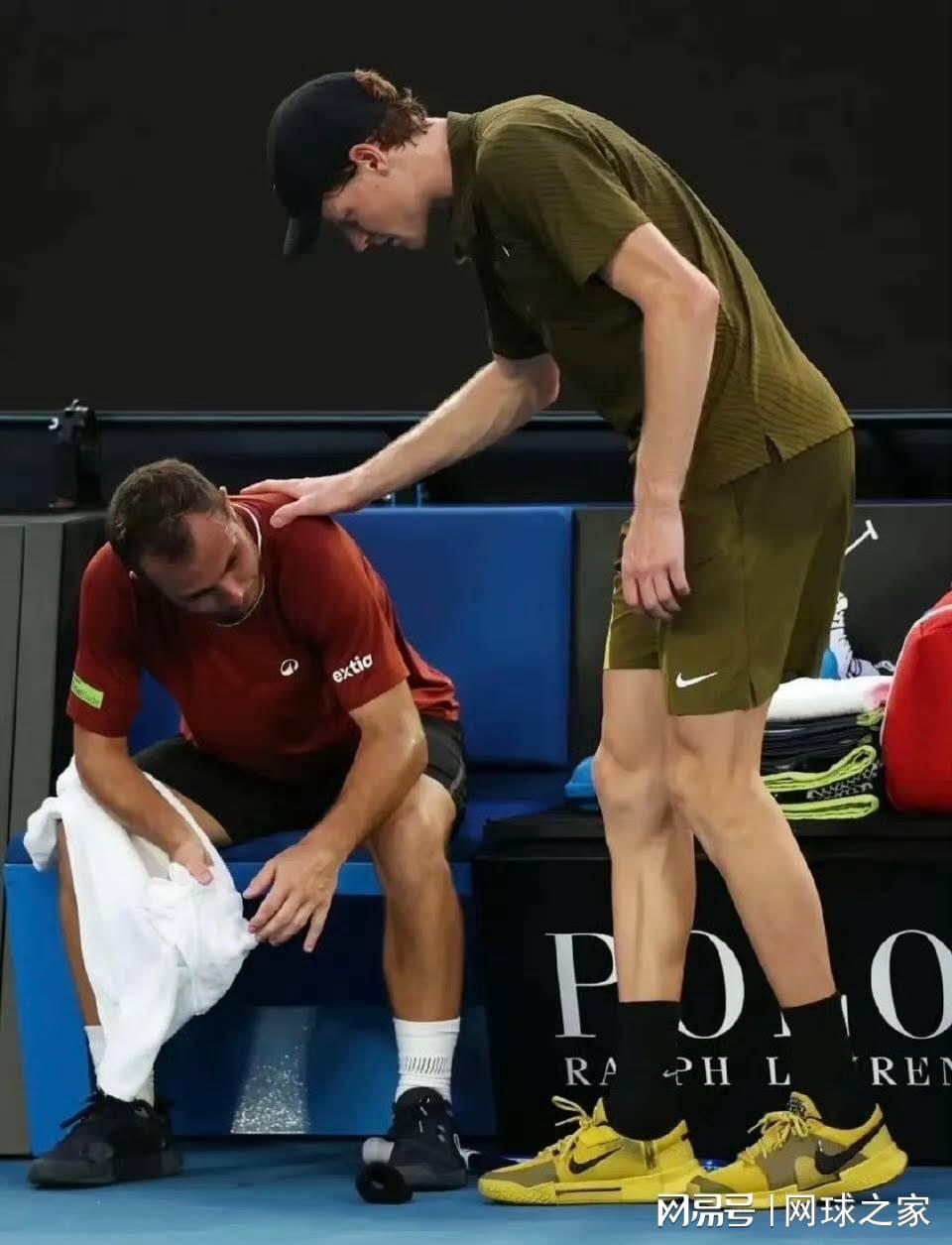 ag-辛纳分享美网输球后一关键改变，大坂战袍遭吐槽cos新白娘子传奇